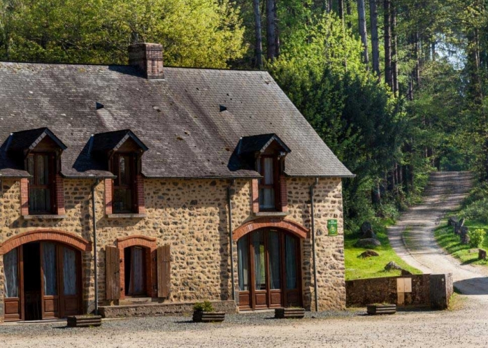 Organisez un séminaire d'entreprise dans ce domaine au cœur de la forêt en Mayenne